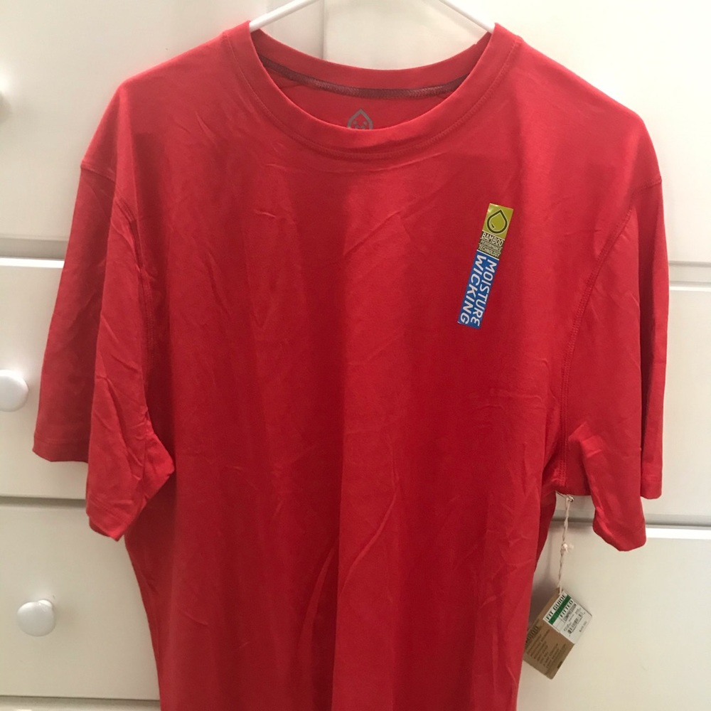 Tasc Performance Crew Neck NWT